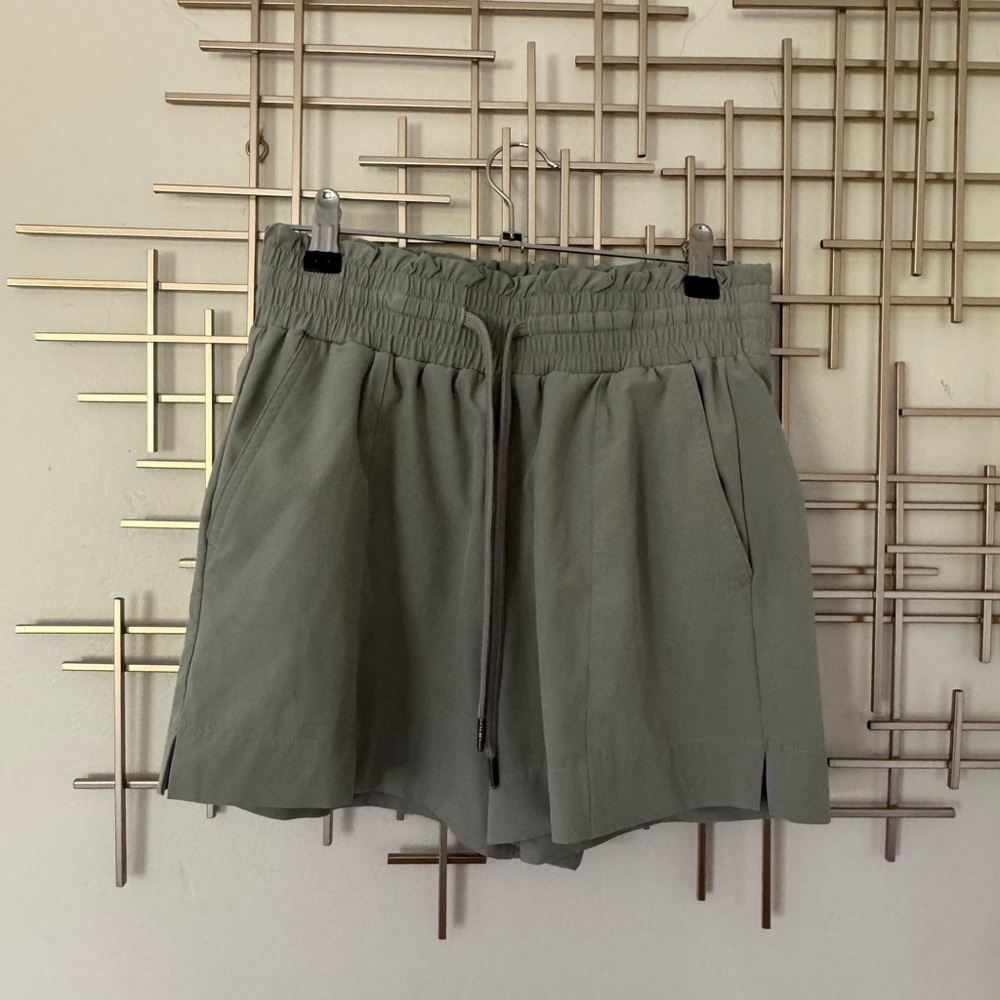 Abercrombie & Fitch Light Green shorts